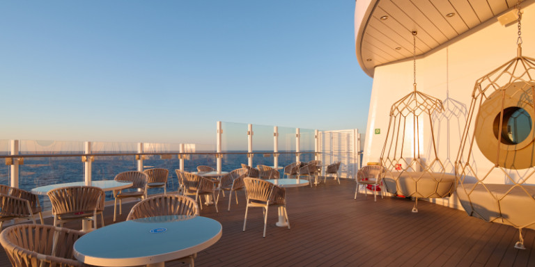 An Bord eines Costa Schiffs